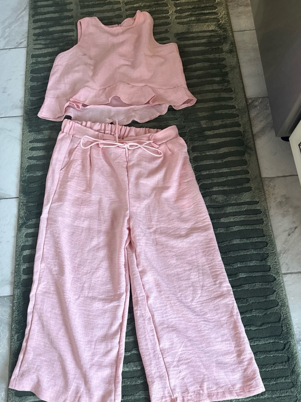 Light Pink Two-Piece Linen Set - Cropped Tank & Wide Leg Pants